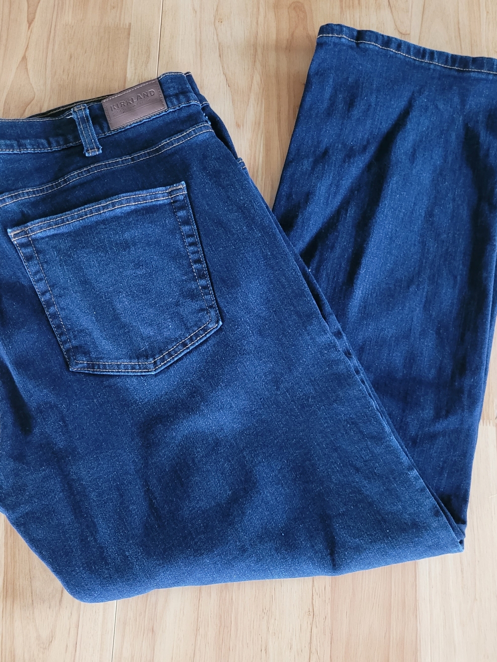 Kirkland Jeans ~ 40x32